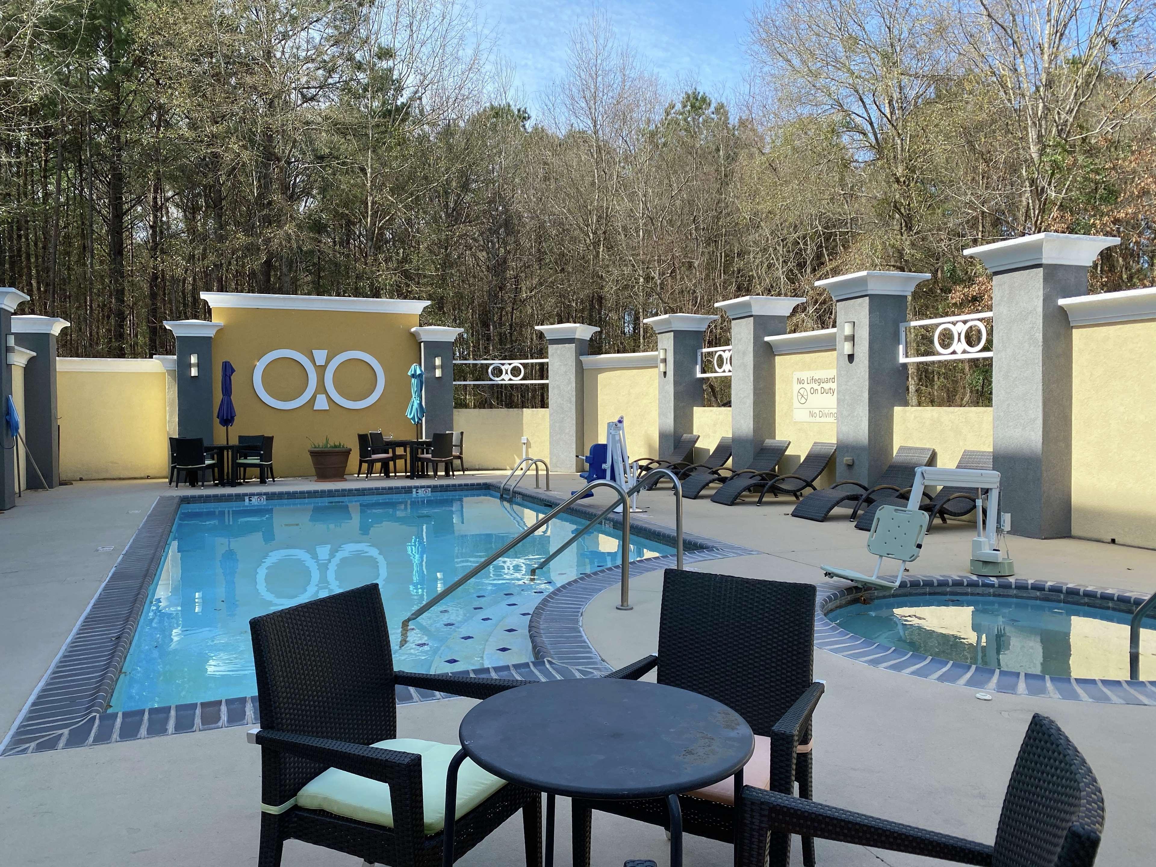 Hampton Inn By Hilton Leesville Fort Johnson Exterior foto